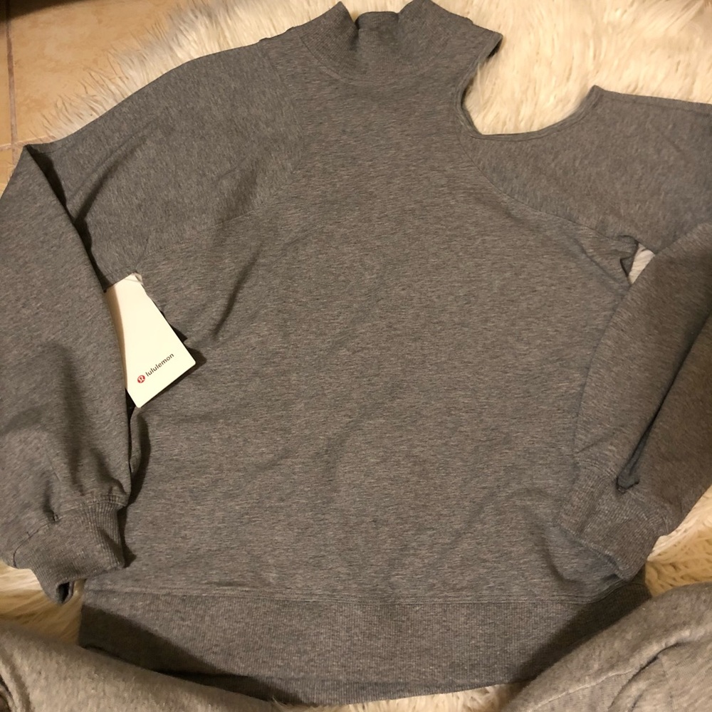 NWT lululemon sweatshirt
